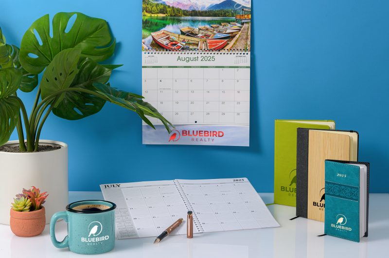 مزایای طراحی تقویم رومیزی اختصاصی برای کسب و کار شما 2 مزایای طراحی تقویم رومیزی اختصاصی برای کسب و کار شما فارس چاپ